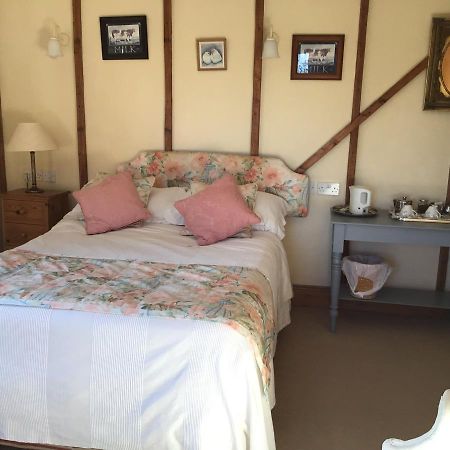Barn Park Farm, Bed And Breakfast Stockland Экстерьер фото