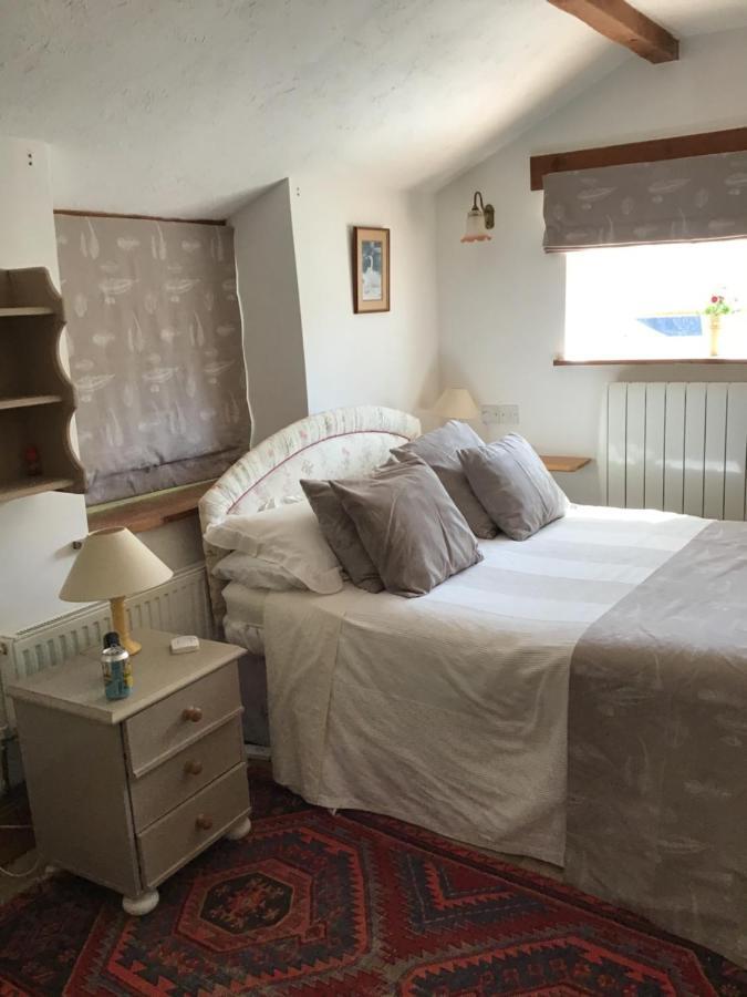 Barn Park Farm, Bed And Breakfast Stockland Экстерьер фото
